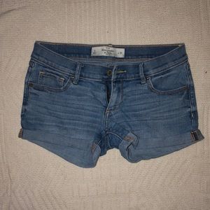 Abercrombie & Fitch Low rise jean shorts